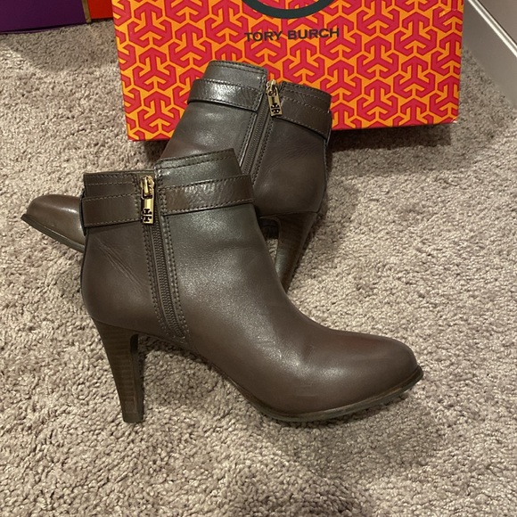 Tory Burch Bristol Booties 7.5 - Picture 4 of 7
